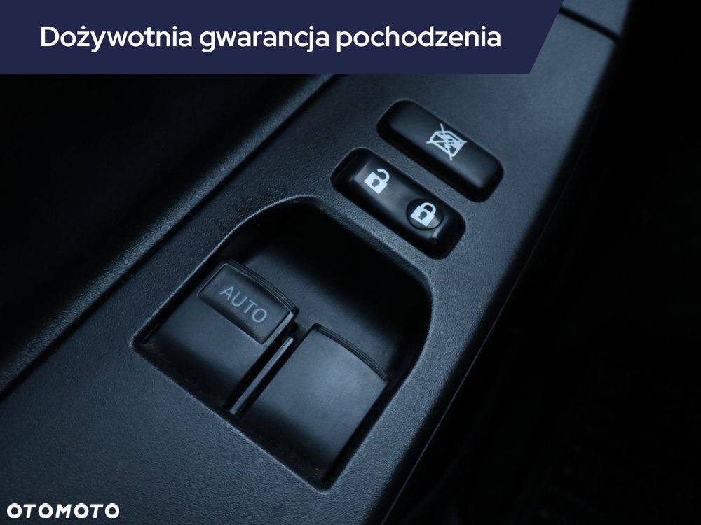 Toyota Yaris - 17