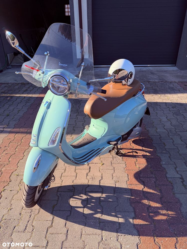 Piaggio Vespa - 2