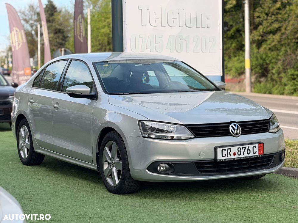 Volkswagen Jetta 1.6 TDI Blue Motion Technology Life - 1