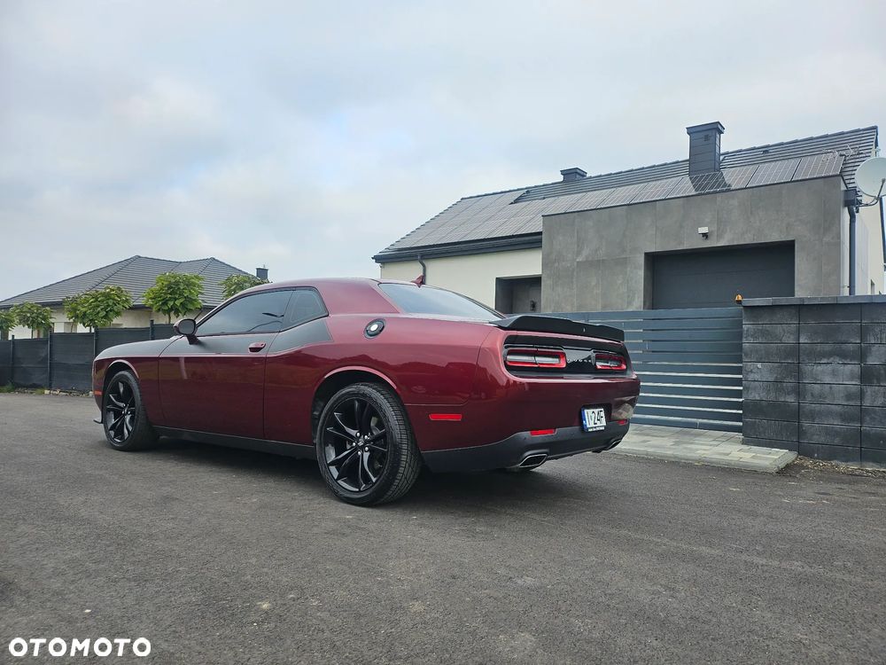 Dodge Challenger Automatik SXT Plus - 8