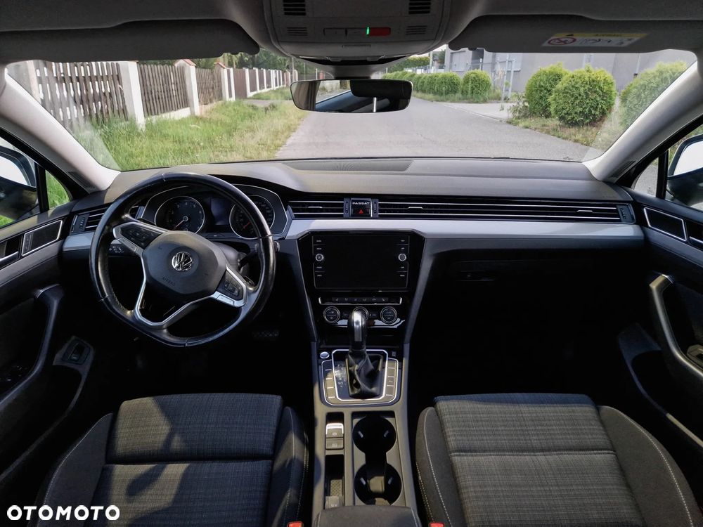 Volkswagen Passat 2.0 TSI Business DSG - 8