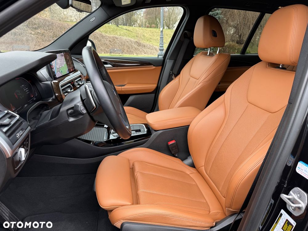 BMW X3 xDrive30i Luxury Line - 12
