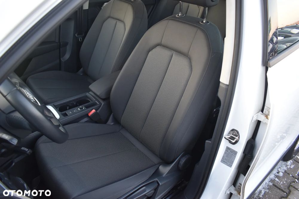 Audi Q3 35 TFSI S tronic - 11