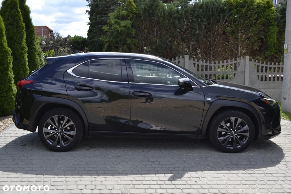 Lexus UX 200 GPF F Sport Design 2WD - 8