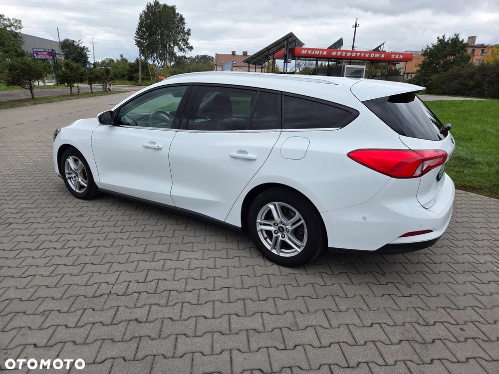 Ford Focus 1.5 EcoBlue Start-Stopp-System TITANIUM - 11