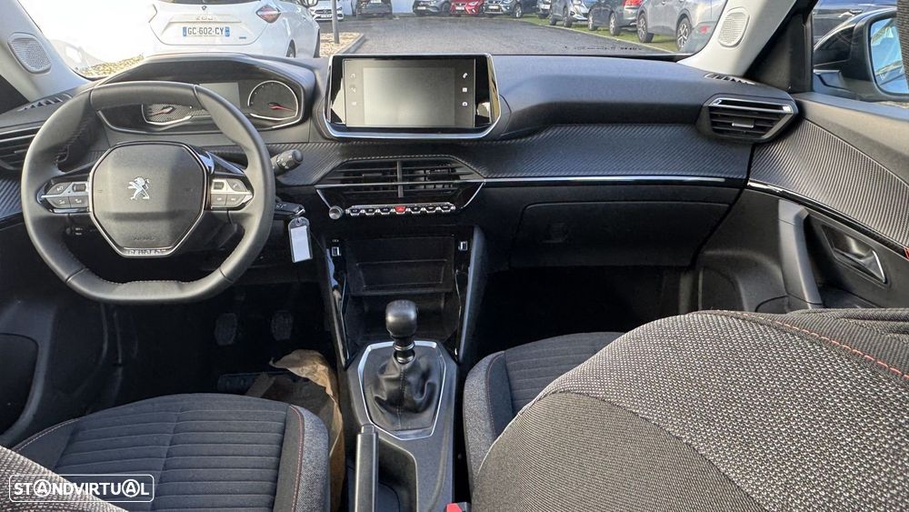 Peugeot 2008 1.2 PureTech Active Pack - 12
