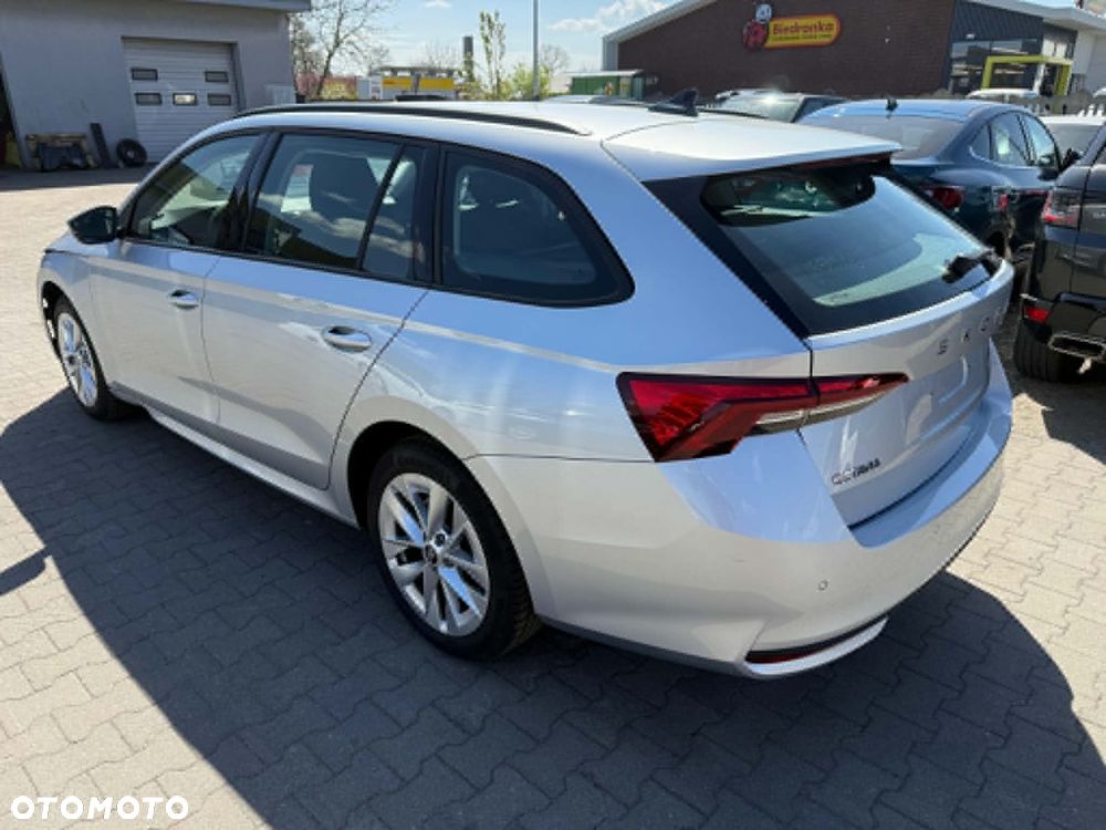 Skoda Octavia 1.5 TSI e-TEC DSG Selection - 8