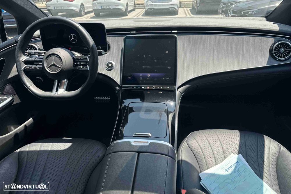 Mercedes-Benz EQE 350 - 17