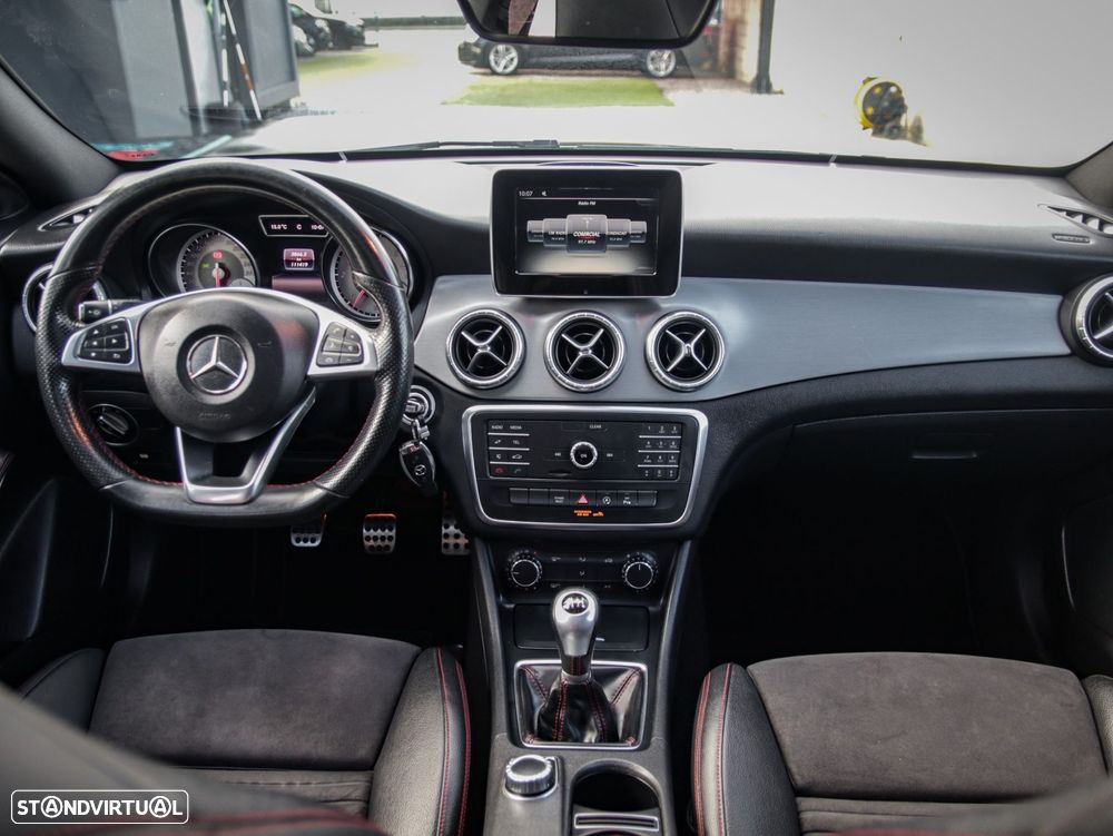 Mercedes-Benz CLA 200 d Shooting Brake AMG Line - 25