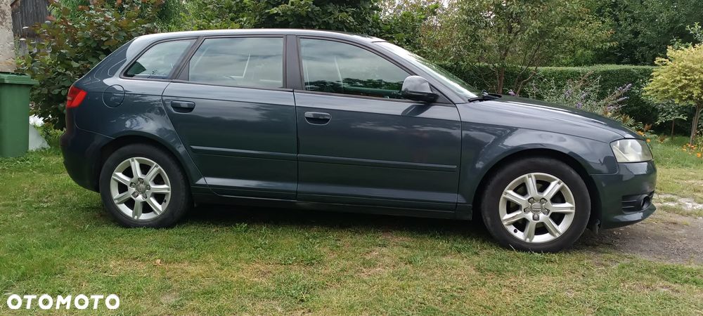 Audi A3 Sportback 2.0 TDI DPF Ambiente - 3
