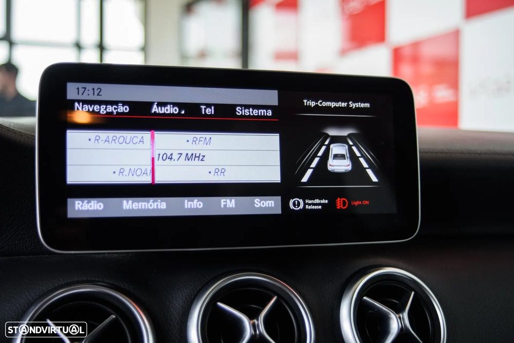 Mercedes-Benz A 200 CDI (BlueEFFICIENCY) Urban - 36