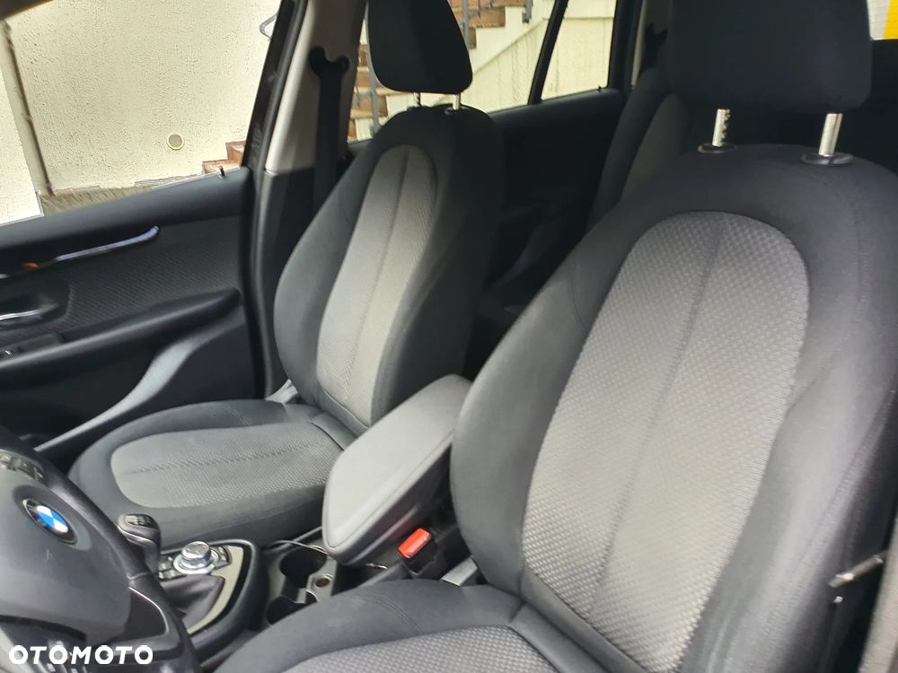BMW Seria 2 ver-218d-advantage - 27