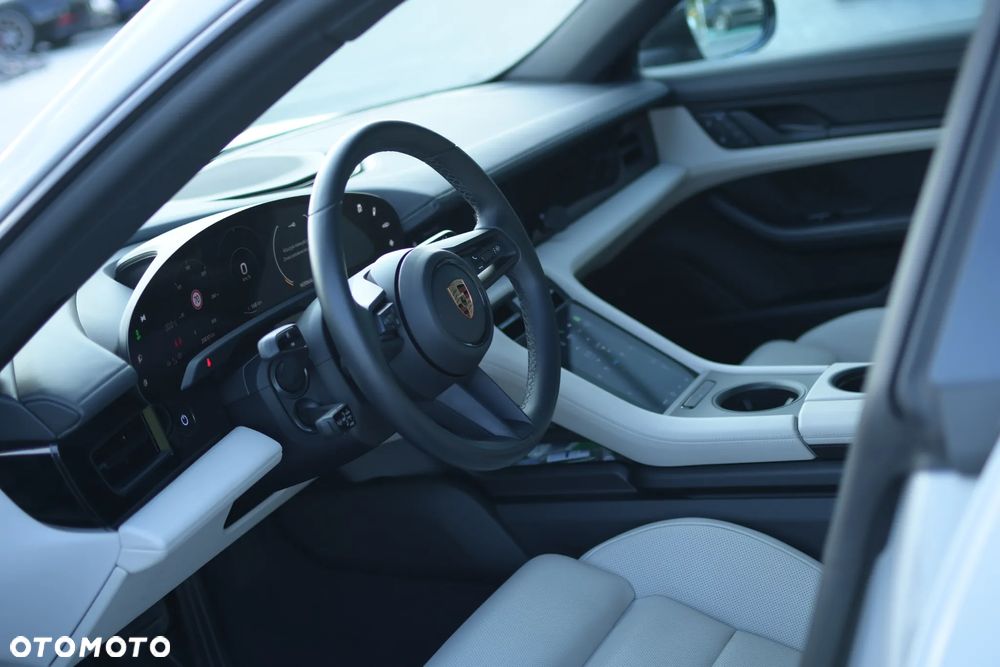 Porsche Taycan 4S Performance Plus - 10