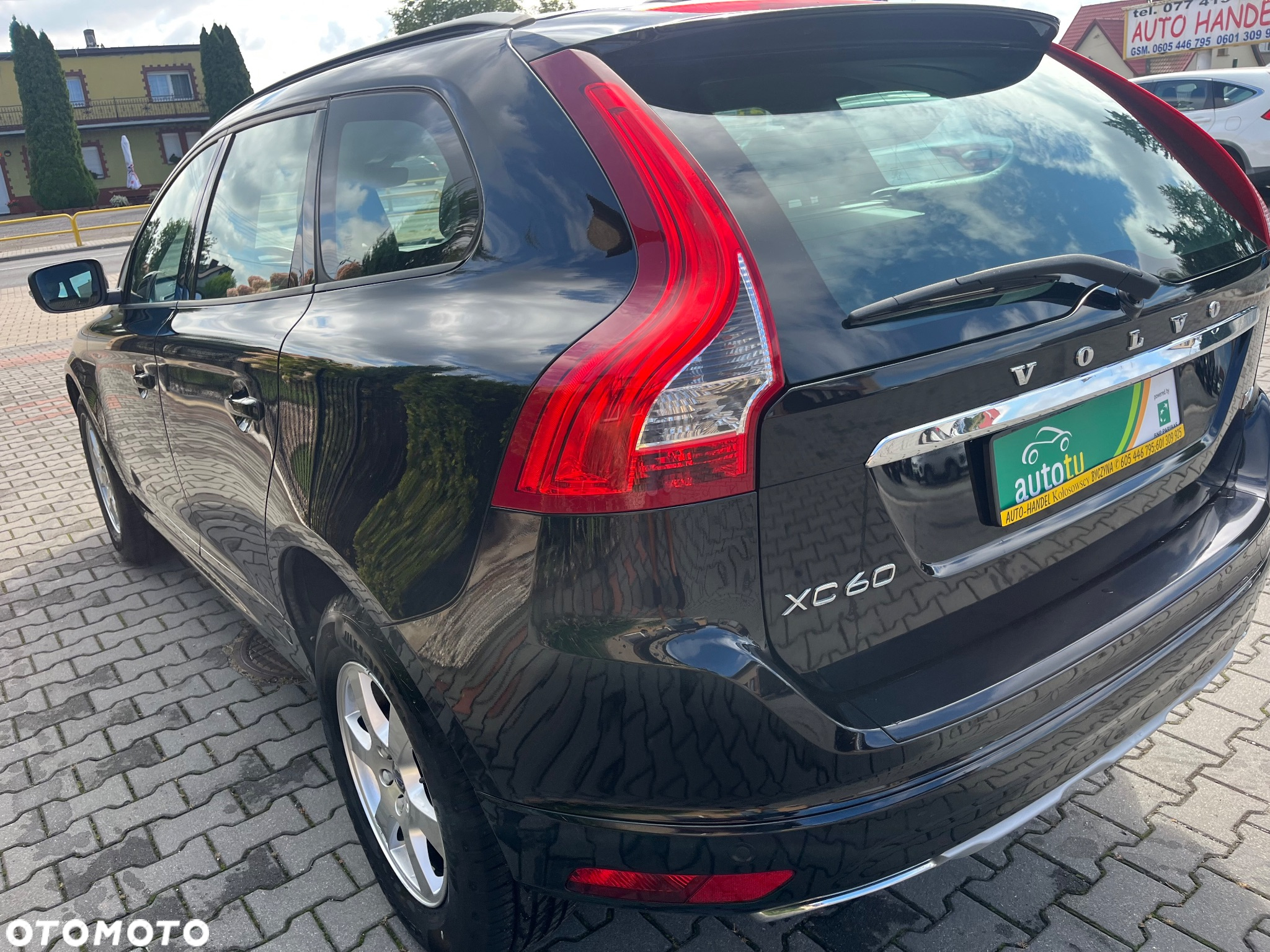 Volvo XC 60 D4 Kinetic - 11