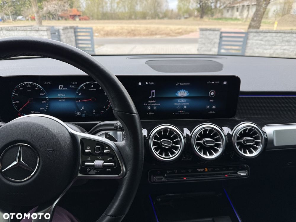 Mercedes-Benz GLB 250 8G-DCT Progressive - 13