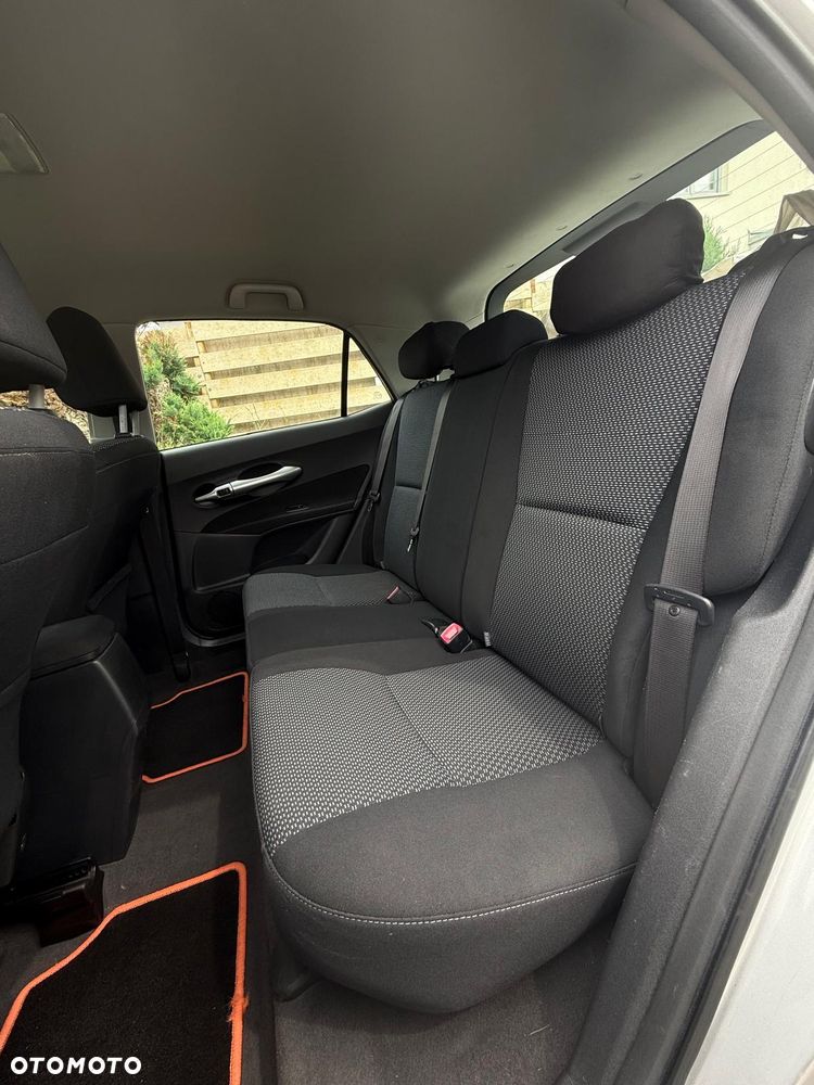 Toyota Auris 1.33 VVT-i Terra Start - 23
