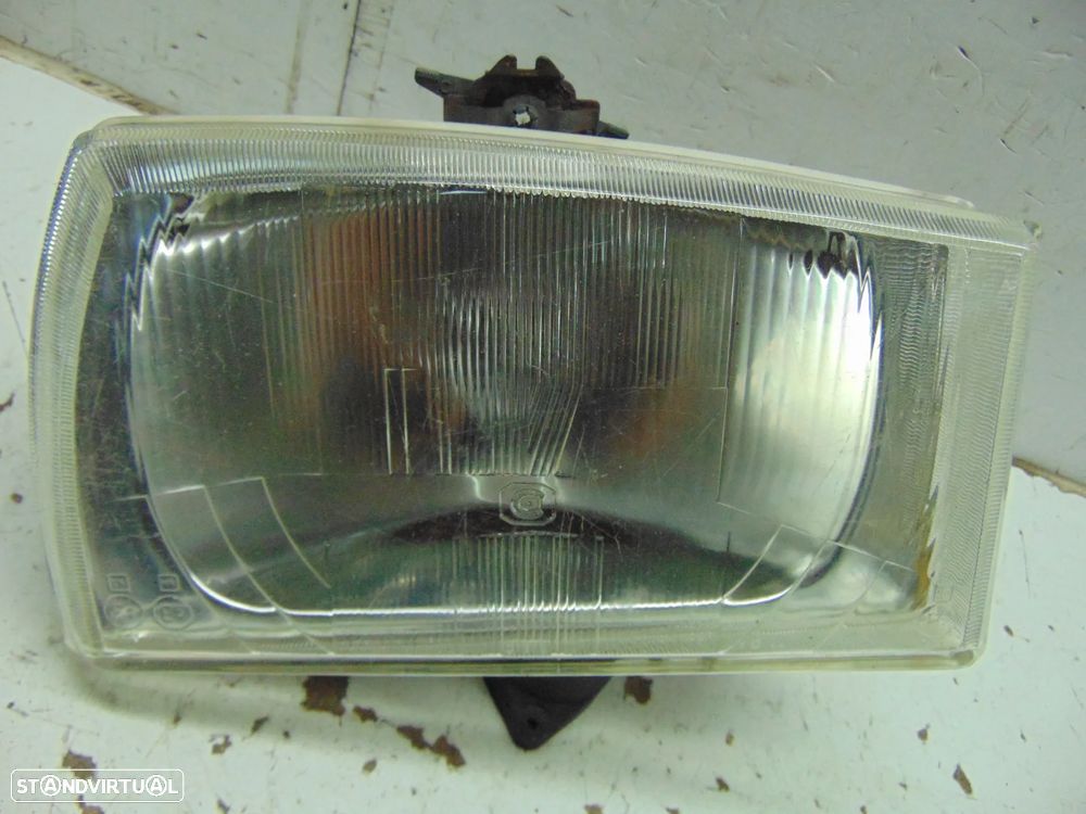 Peugeot 304 farol - 2