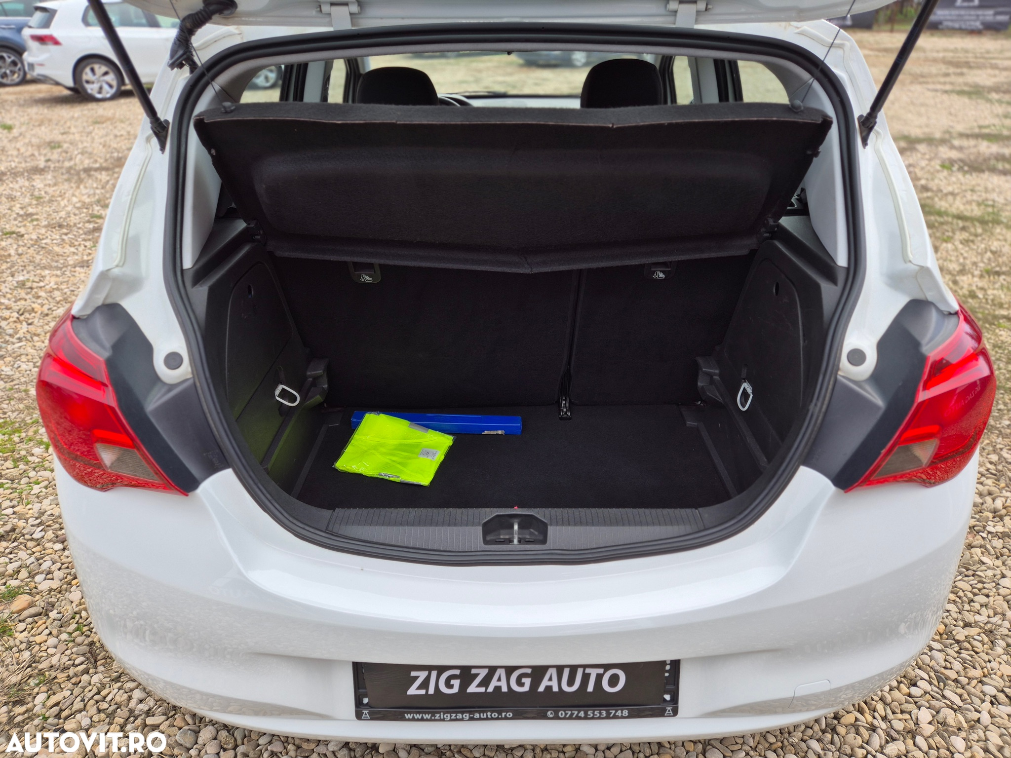 Opel Corsa 1.3 CDTI EcoFlex Start/Stop Essentia - 14