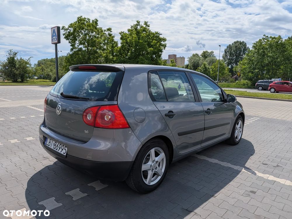 Volkswagen Golf 1.6 Trendline - 7