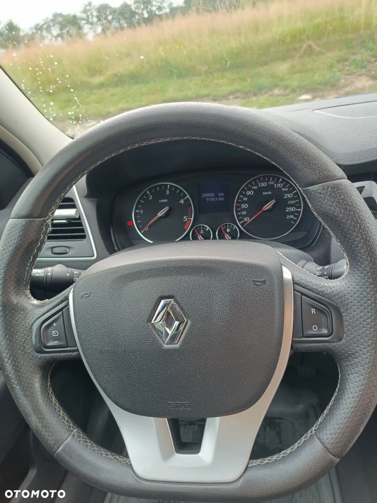 Renault Laguna 2.0 dCi Bose Edition - 9