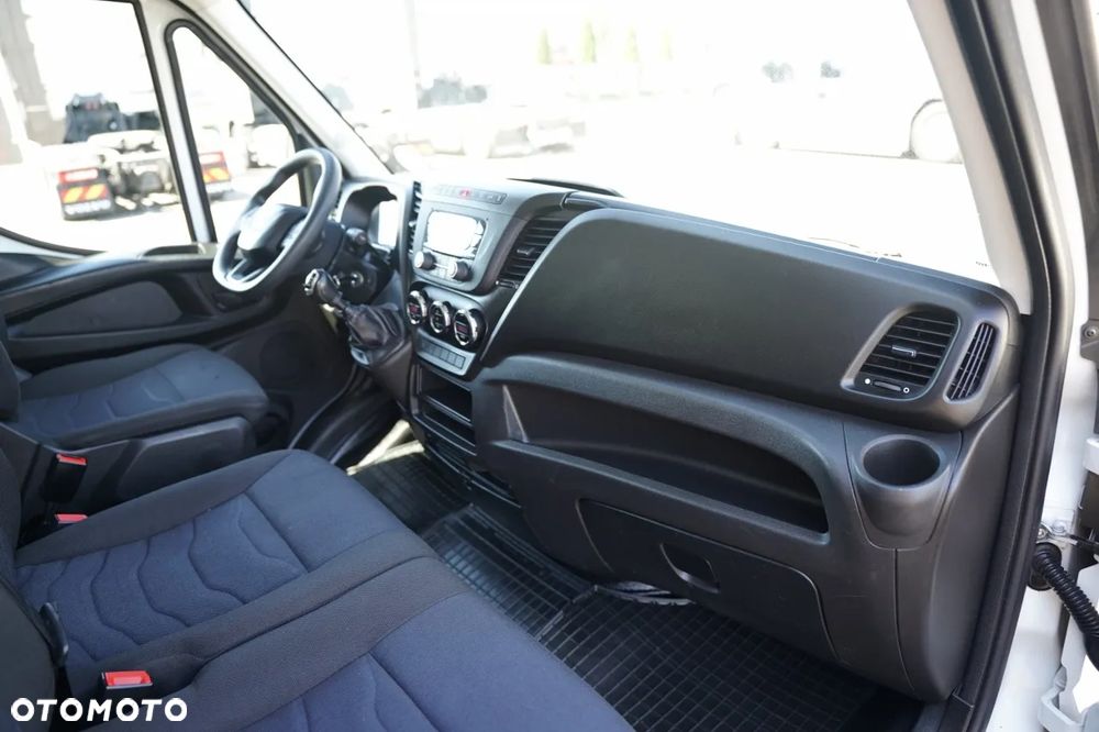 Iveco DAILY 35-160 / KONTENER 4,3 M / WINDA DHOLLANDIA / BLIŹNIAK  /  SPROWADZONY - 36