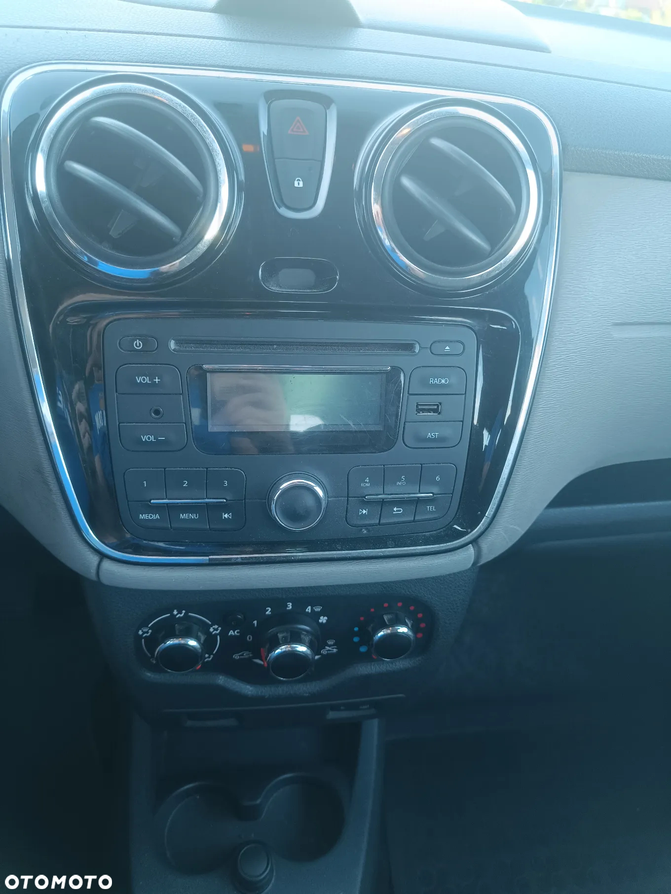 Dacia Lodgy 1.5 dCi Laureate - 15