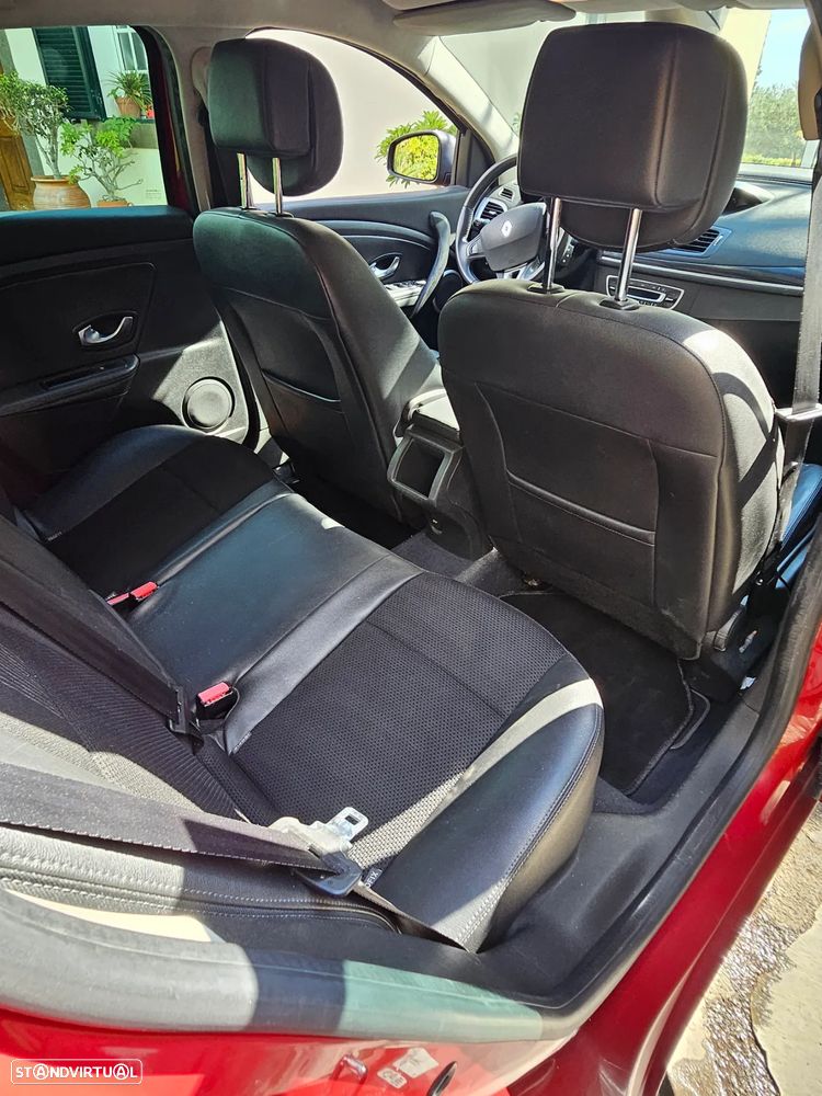 Renault Mégane 1.5 dCi Dynamique - 9