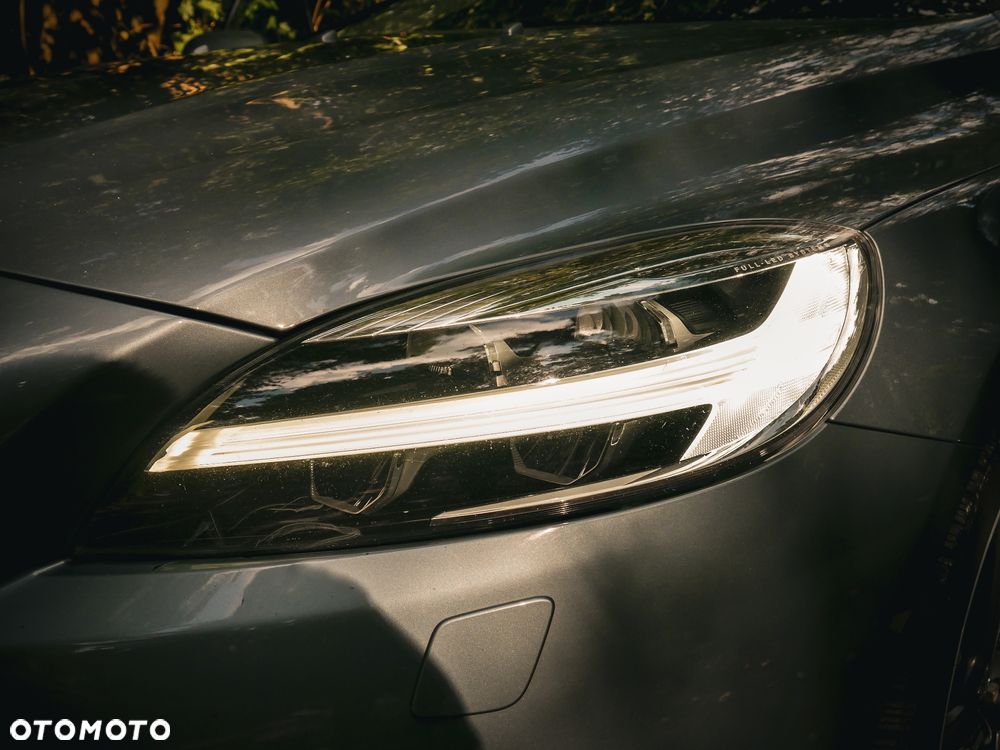 Volvo V40 D2 Momentum - 31