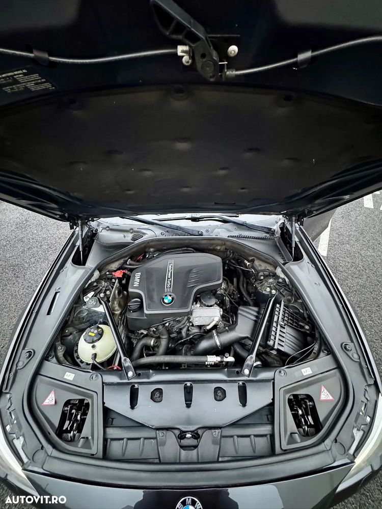 BMW Seria 5 528i Aut. - 8