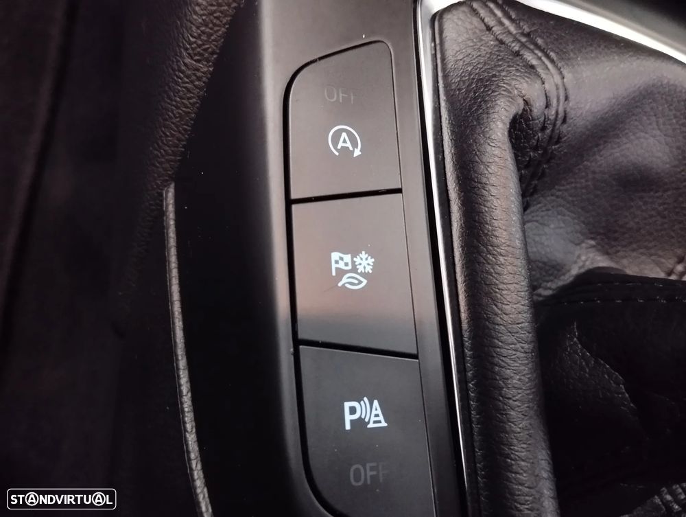 Ford Focus 1.0 EcoBoost Connected - 33