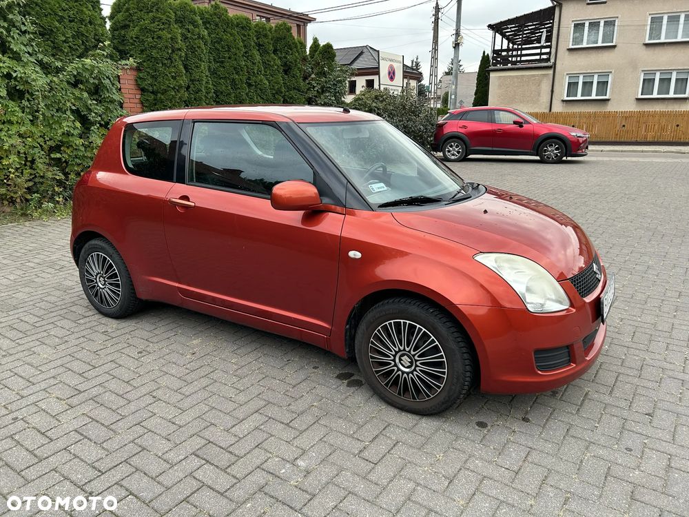 Suzuki Swift 2009 photo 4