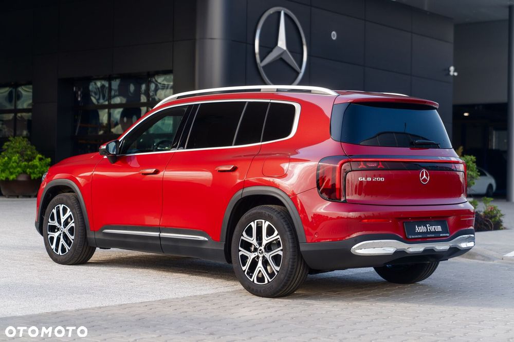 Mercedes-Benz GLB - 9