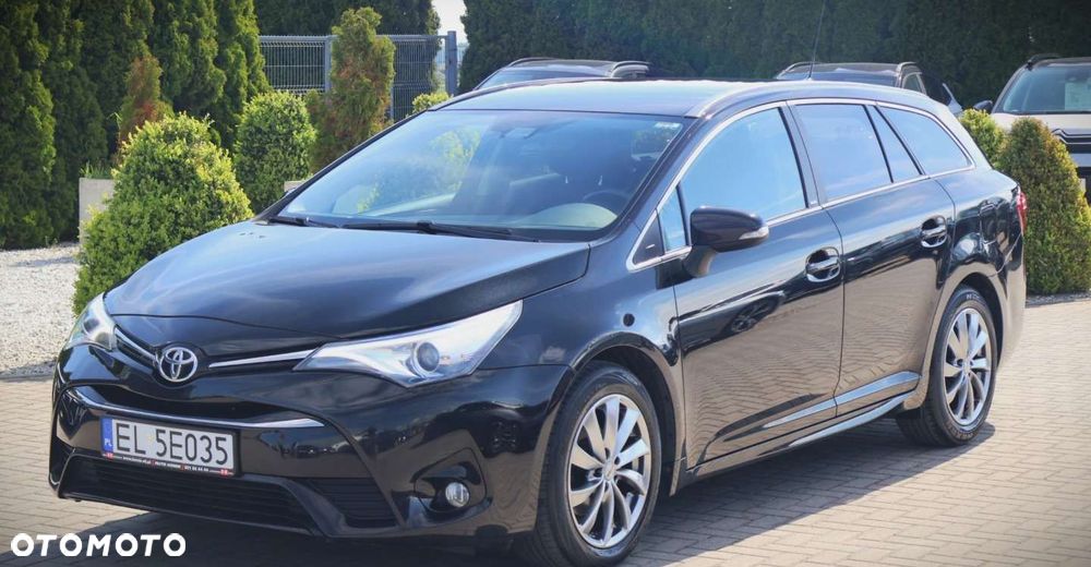 Toyota Avensis - 10