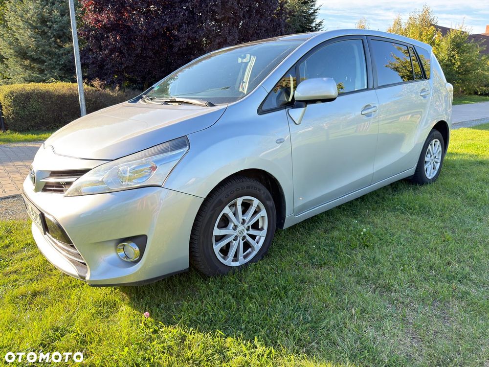 Toyota Verso 2.0 D-4D Sol plus - 21