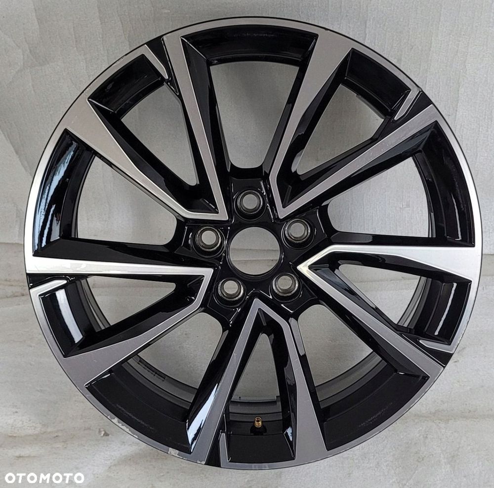 FELGA SKODA FABIA IV 2021- 7X17 ET51 5X100 6VA601025 - 2