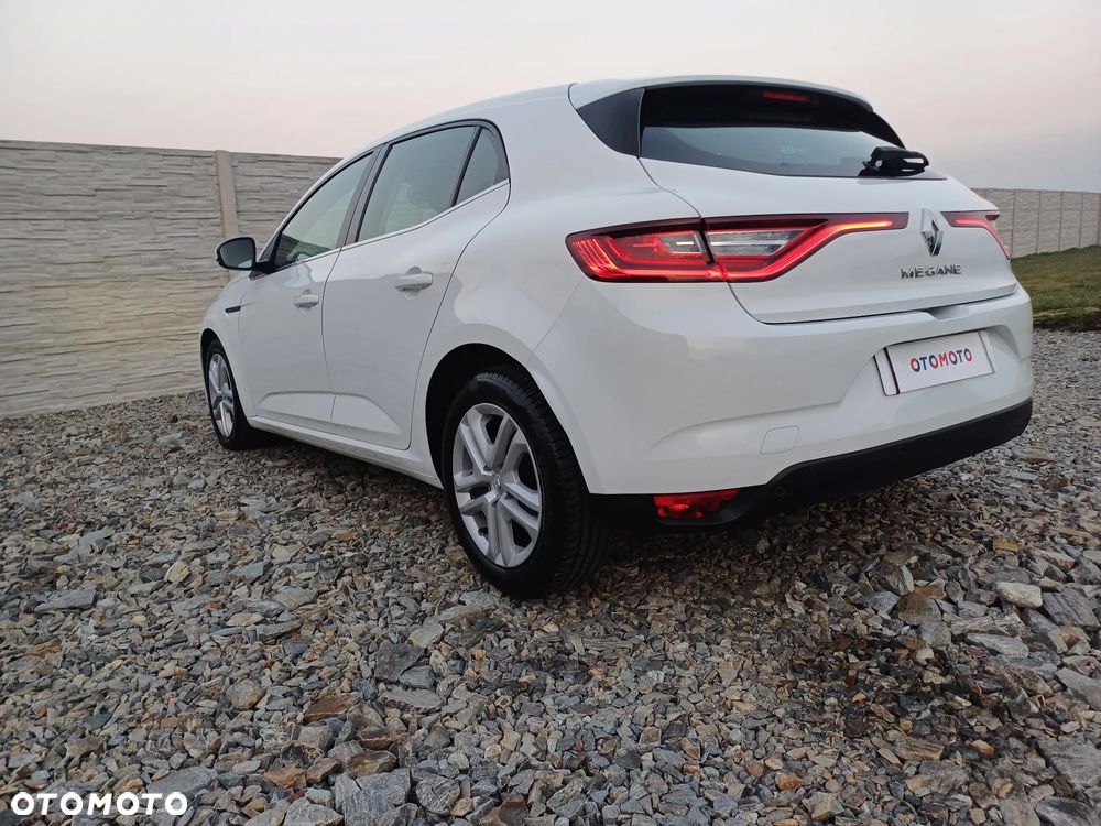 Renault Megane 1.5 Blue dCi Intens - 8