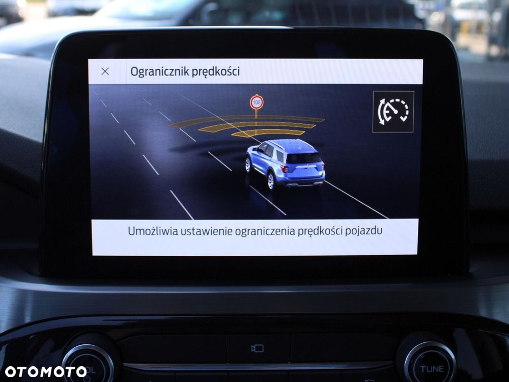 Ford Kuga 2.5 FHEV FWD Titanium - 22