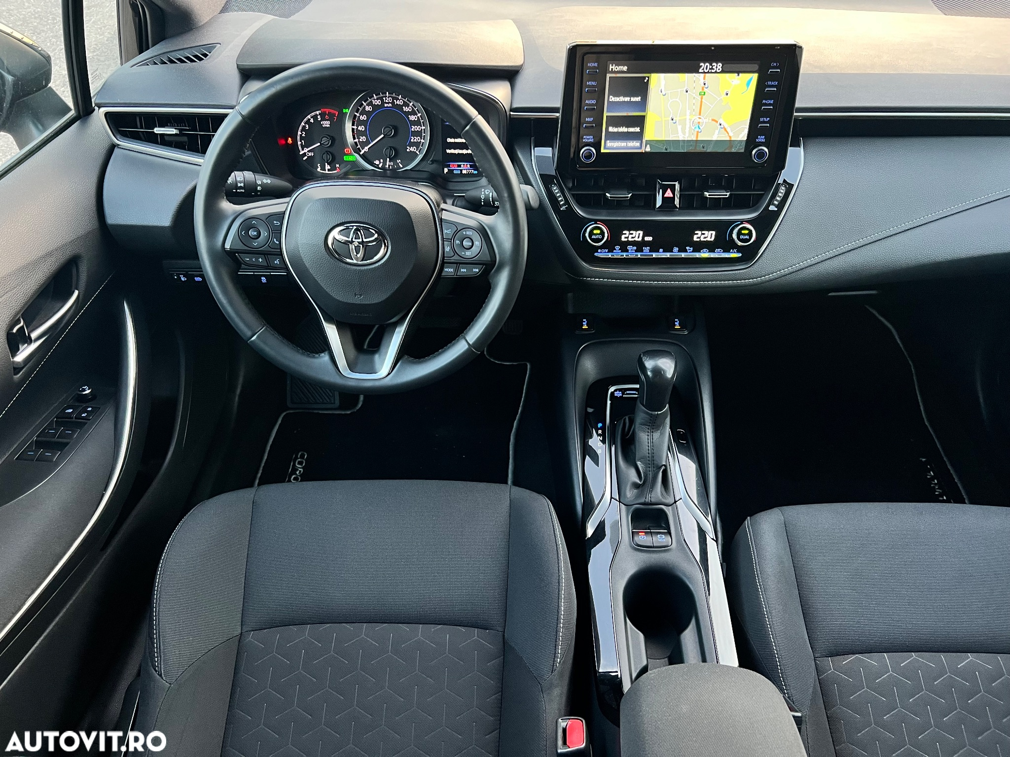 Toyota Corolla 1.8 HSD Business - 17