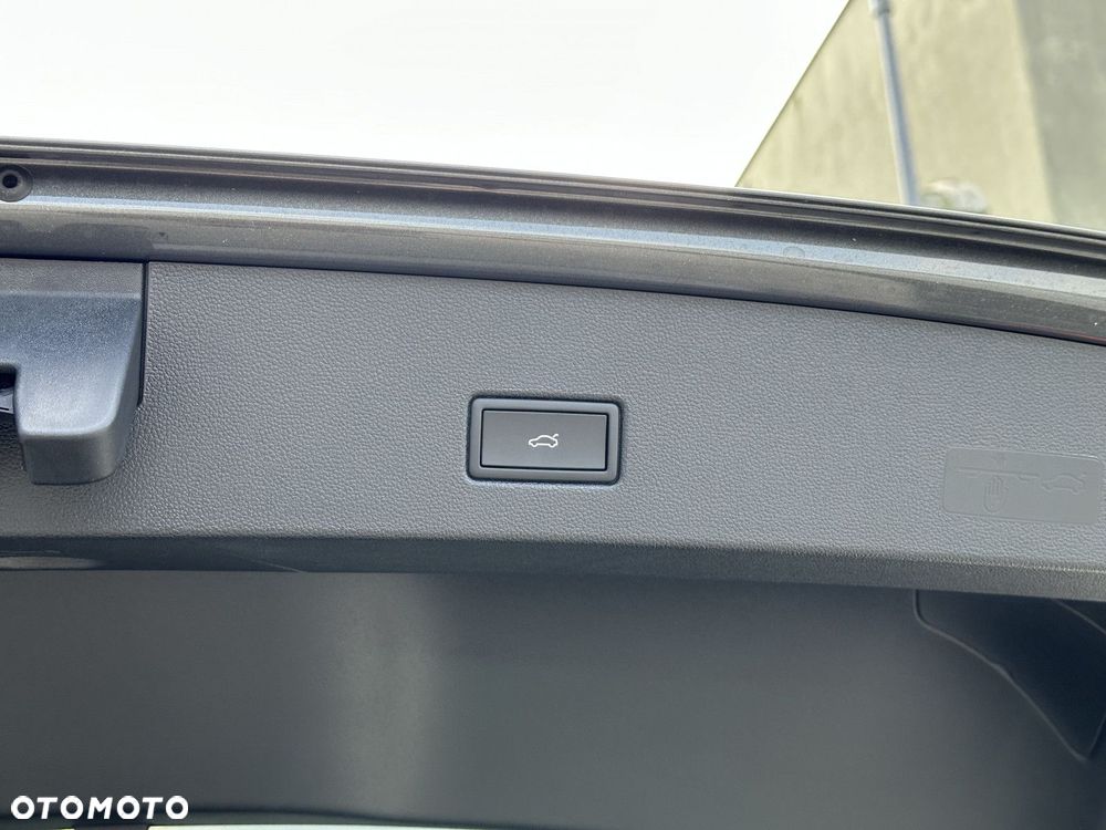 Volkswagen T-Roc 1.5 TSI R-Line DSG - 10