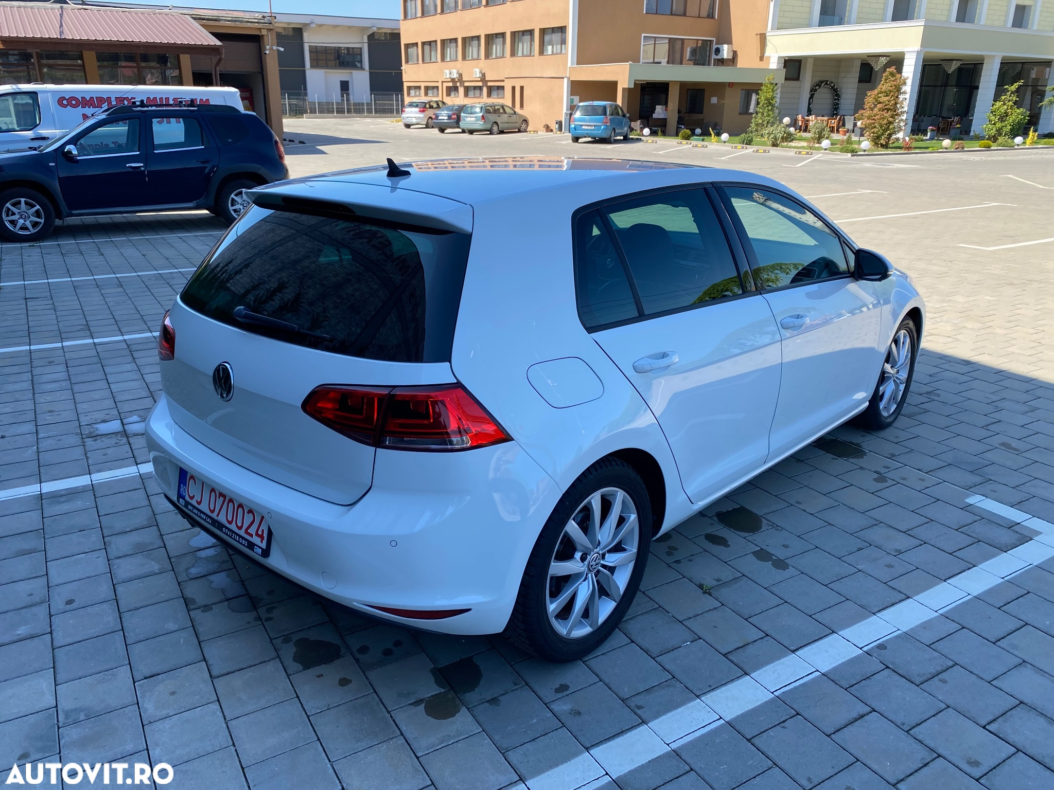 Volkswagen Golf 2.0 TDI Highline - 6