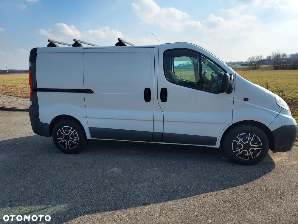 Opel VIVARO - 9