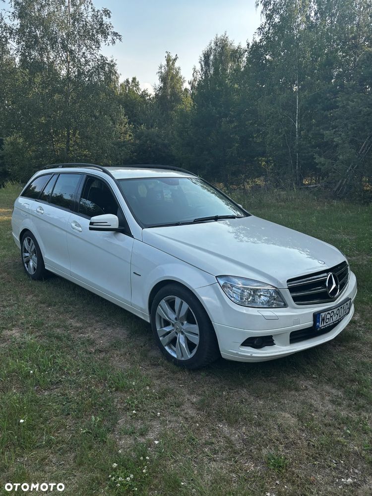 Mercedes-Benz Klasa C 180 Kompressor BlueEFFICIENCY Special Edition - 3
