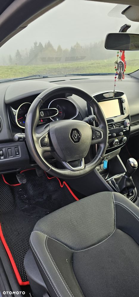 Renault Clio - 7