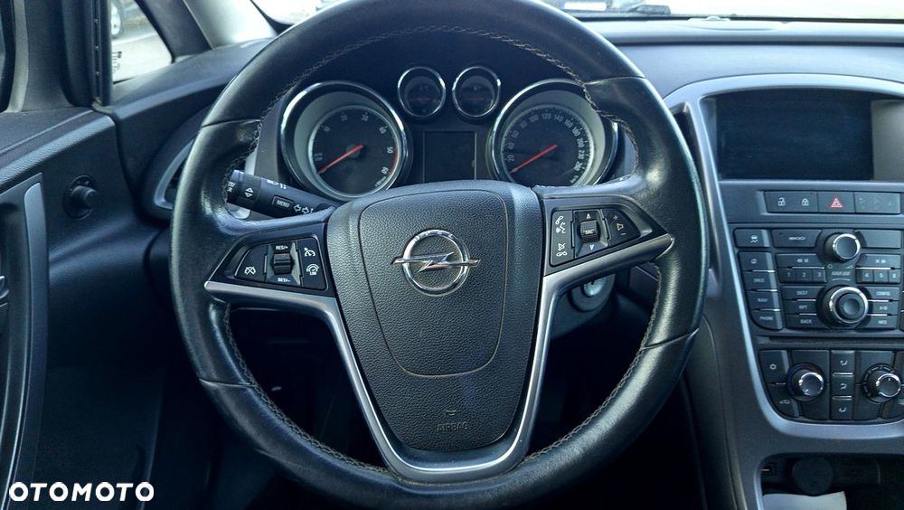 Opel Astra 1.6 CDTI DPF ecoFLEX TourerStart/Stop Exklusiv - 24