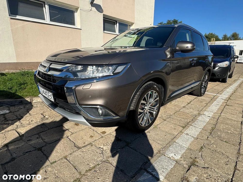 Mitsubishi Outlander 2.0 Instyle Navi 4WD CVT - 5