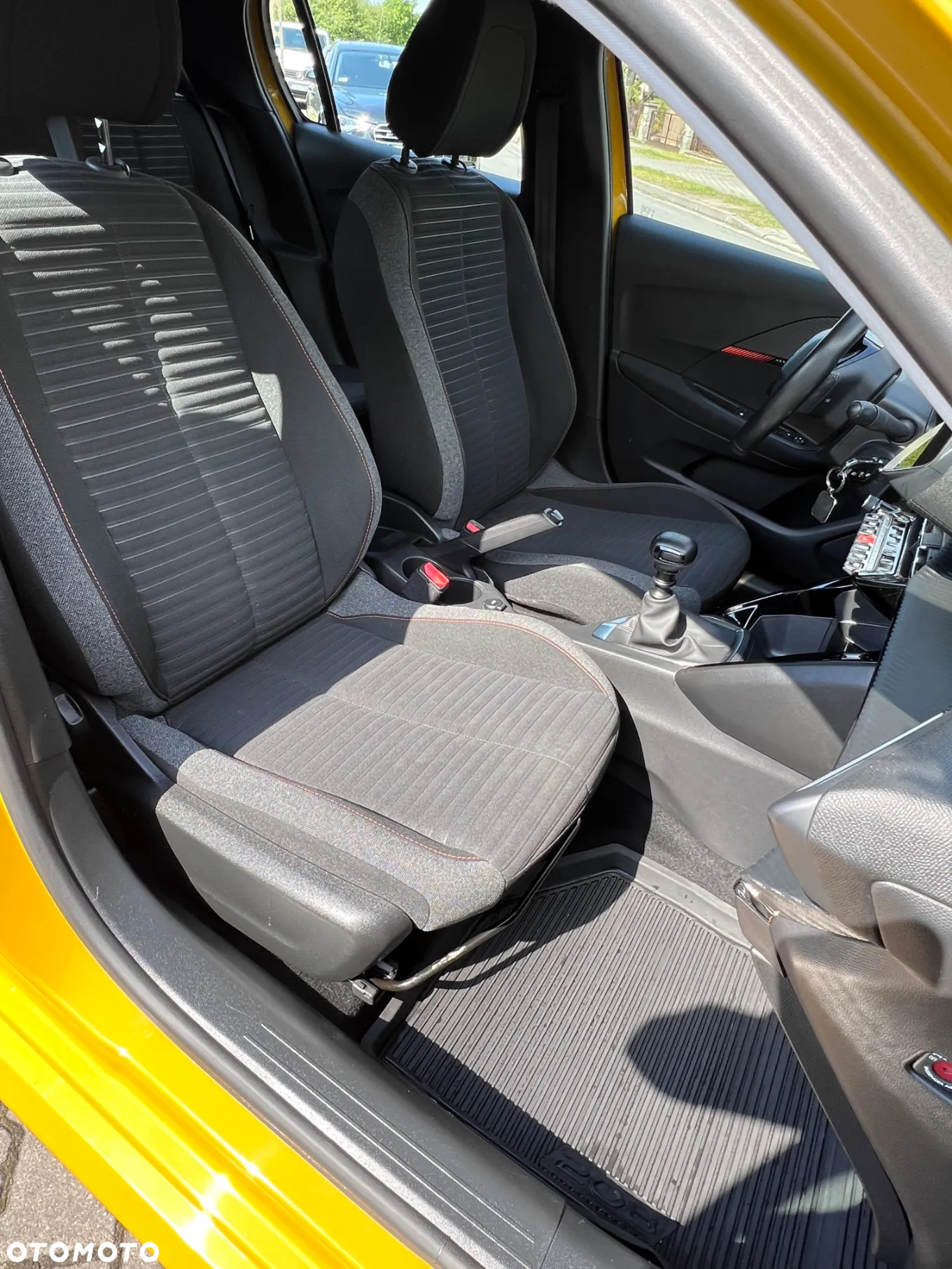 Peugeot 208 1.2 PureTech Allure S&S - 20