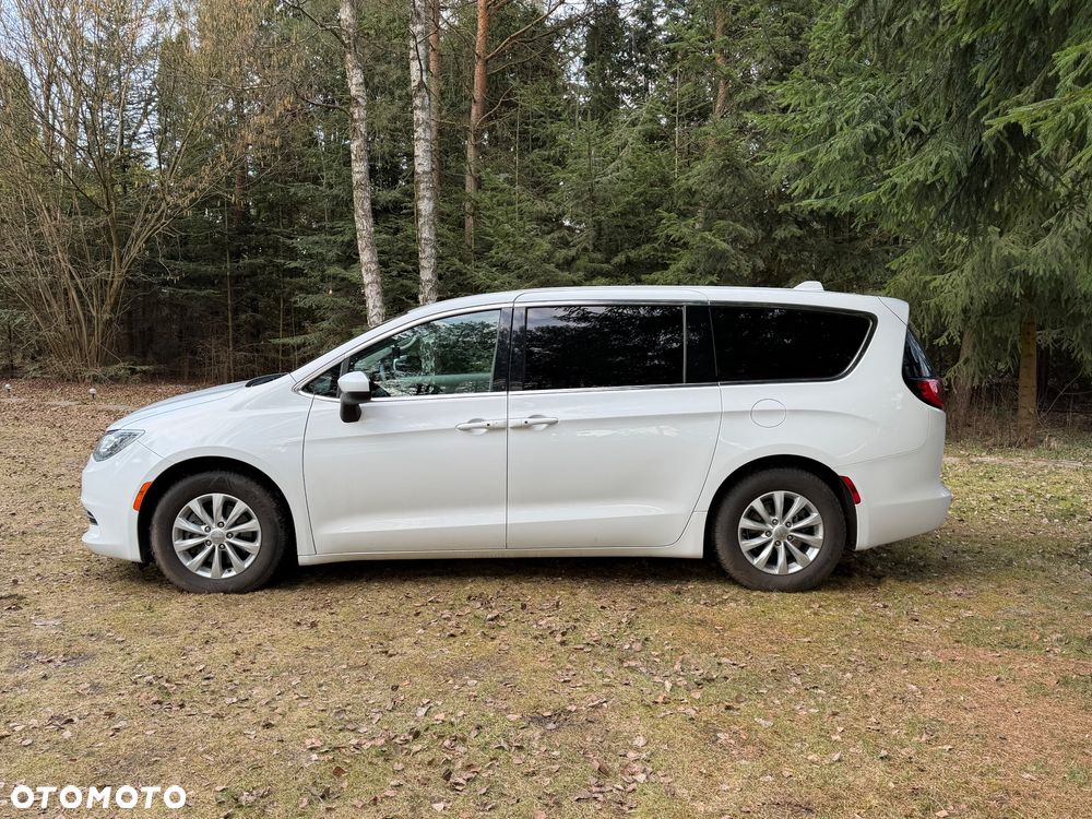 Chrysler Pacifica - 7