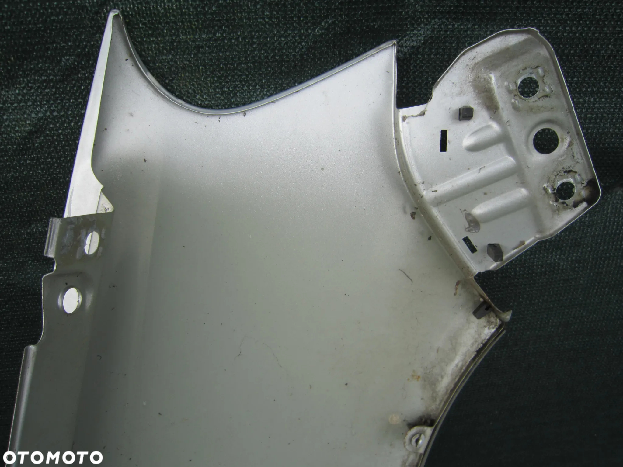 Błotnik przód przedni lewy VW Polo IV 9N Lift Cross LA7W - 11