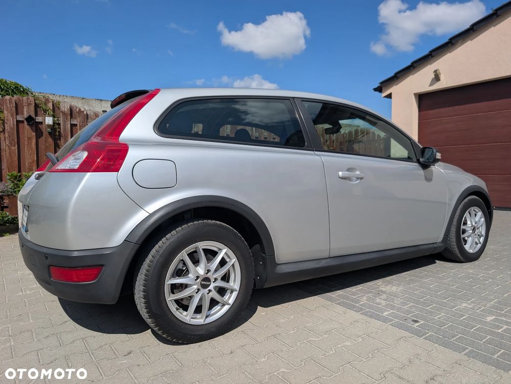 Volvo C30 1.8 Momentum - 11