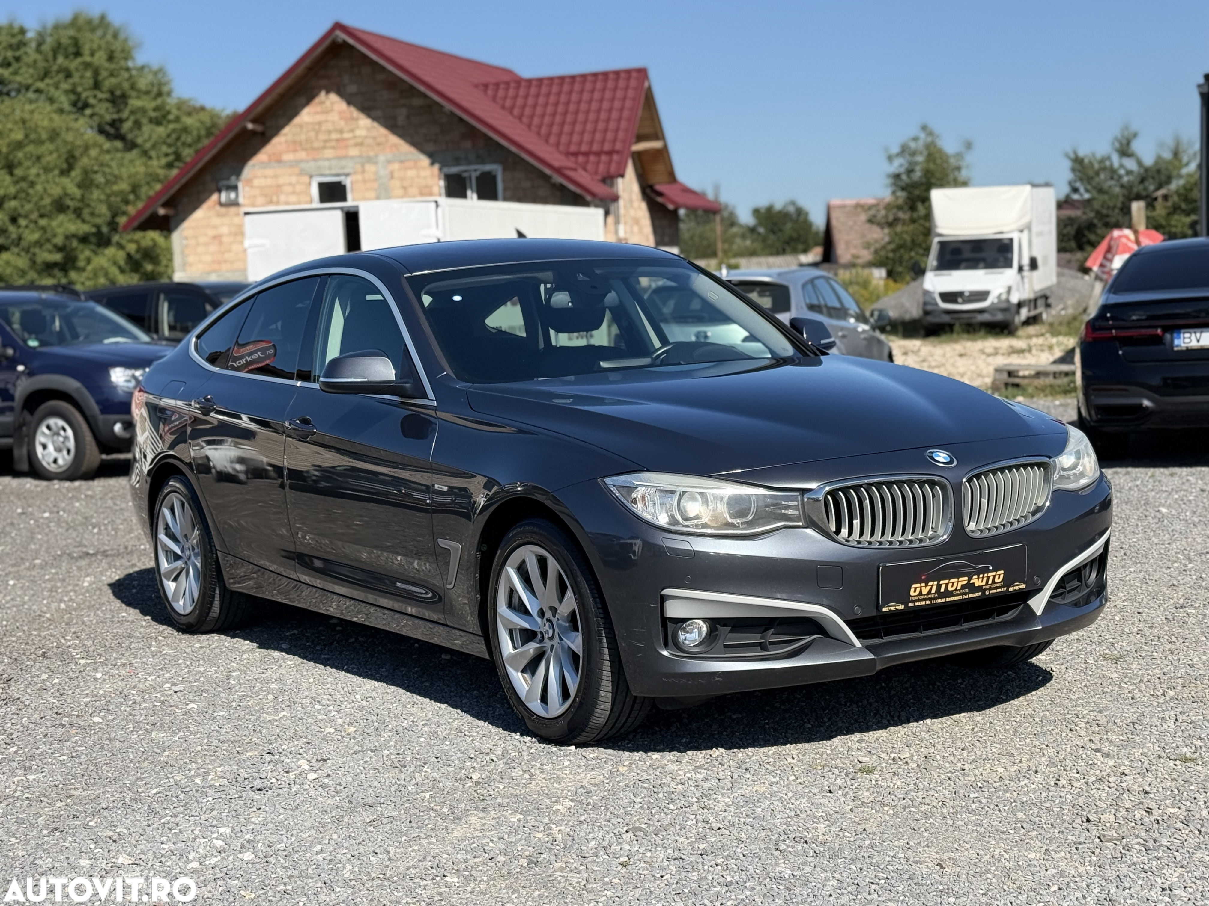 BMW Seria 3 318d GT - 3